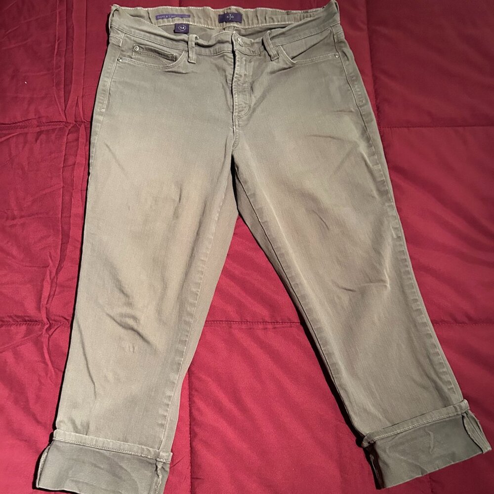 NYDJ Dayla Wide Cuff Capri in Olive